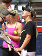 Chanel Simmonds, Julia Wachaczyk