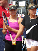 Chanel Simmonds, Julia Wachaczyk