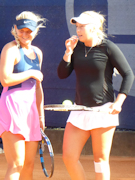 Chanel Simmonds, Julia Wachaczyk