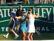 Yifan Xu, Gabriela Dabrowski