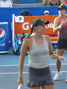 Giuliana Olmos, Desirae Krawczyk
