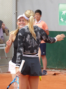 Xenia Knoll, Amanda Anisimova