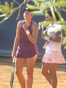 Eva Wacanno, Prarthana Thombare