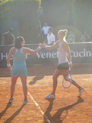 Ekaterine Gorgodze, Arantxa Rus